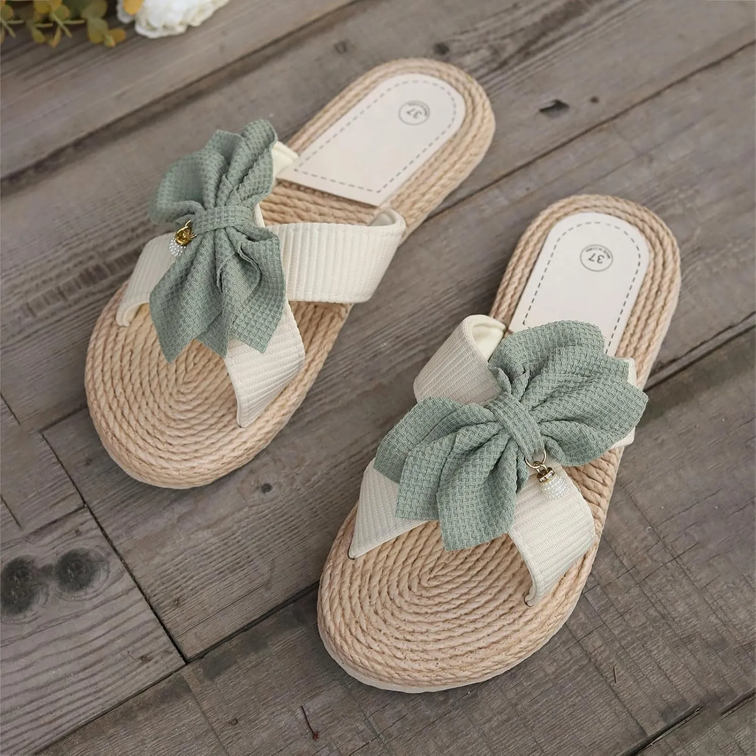 2025 Comfortable Women Flat Sandals Indoor Home Bathroom Shower Shoe Fashion Cute Bow Slip-On Walking Footwear Breathable Beach Vacation Casual Slippers Summer Ladies Dress Slides Shoes