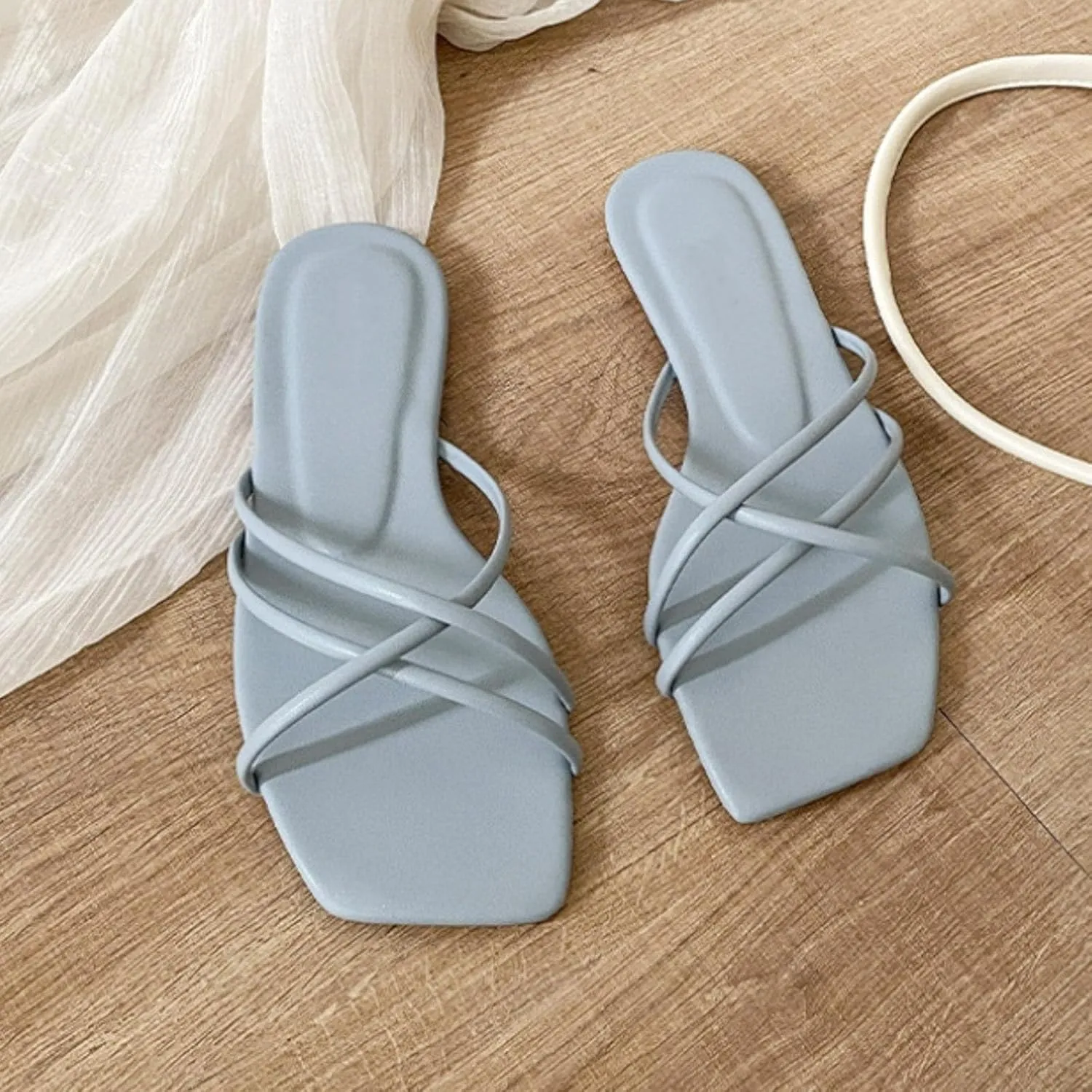 2025 Comfortable Women Flat Sandals Summer Ladies Dress Beach Vacation Slides Shoes Breathable Home Clip Toe Bathroom Shower Fashion Cute Indoor/Outdoor Walking Slip-On Shopping Flip Flops