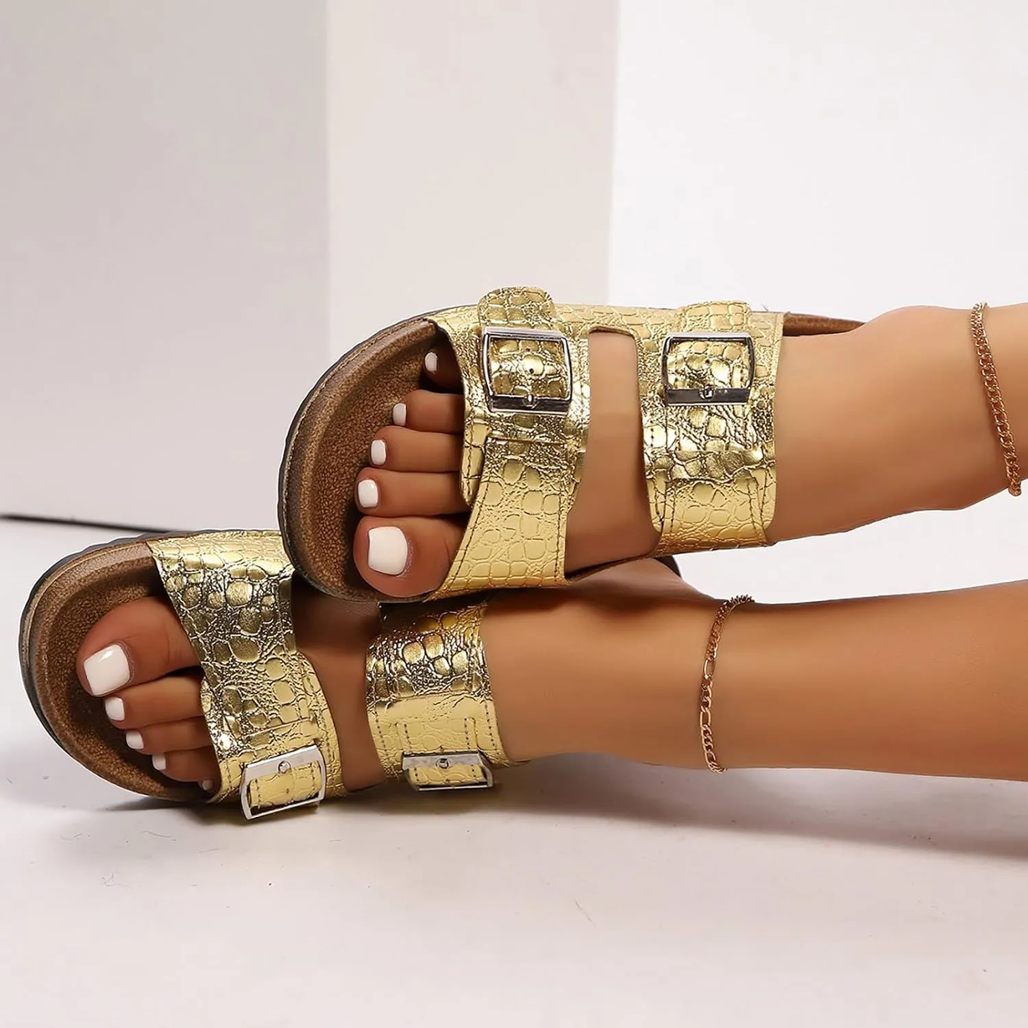 2025 Flats Sandals for Women Summer Beach Vacation Slippers Fashion Ladies Dress Shoes Non-Slip Dance Party Casual Shoe Comfortable Breathable Walking Footwear Indoor/Outdoor Open Toe Slip-On Slides