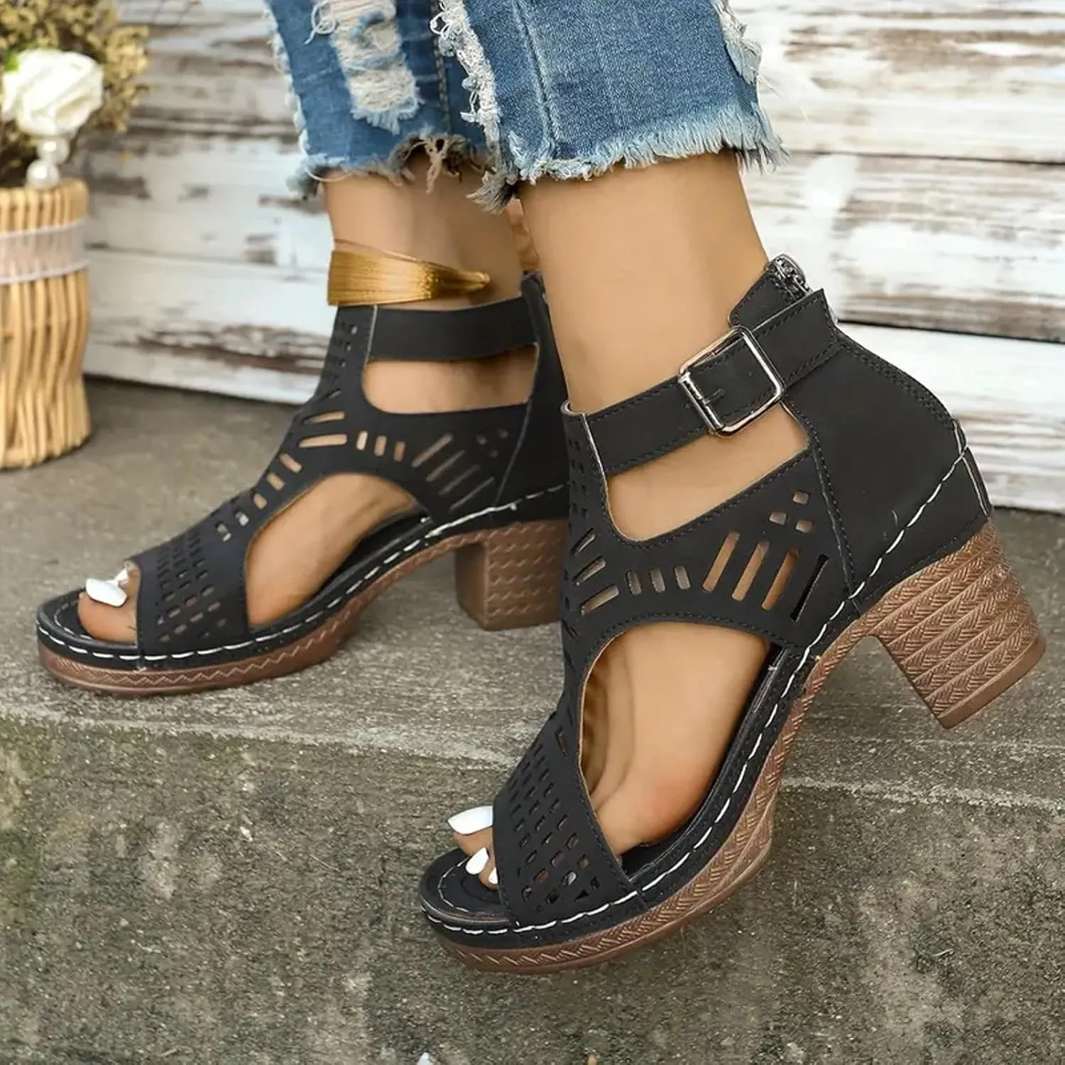 2025 Women Block Chunky Heels Sandals Breathable Cut-Out Non-Slip Walking Footwear Fashion Ladies Dress Beach Vacation Slippers Comfortable Wedge Heel Shoe Outdoor Slip-On Slides with Ankle Strap