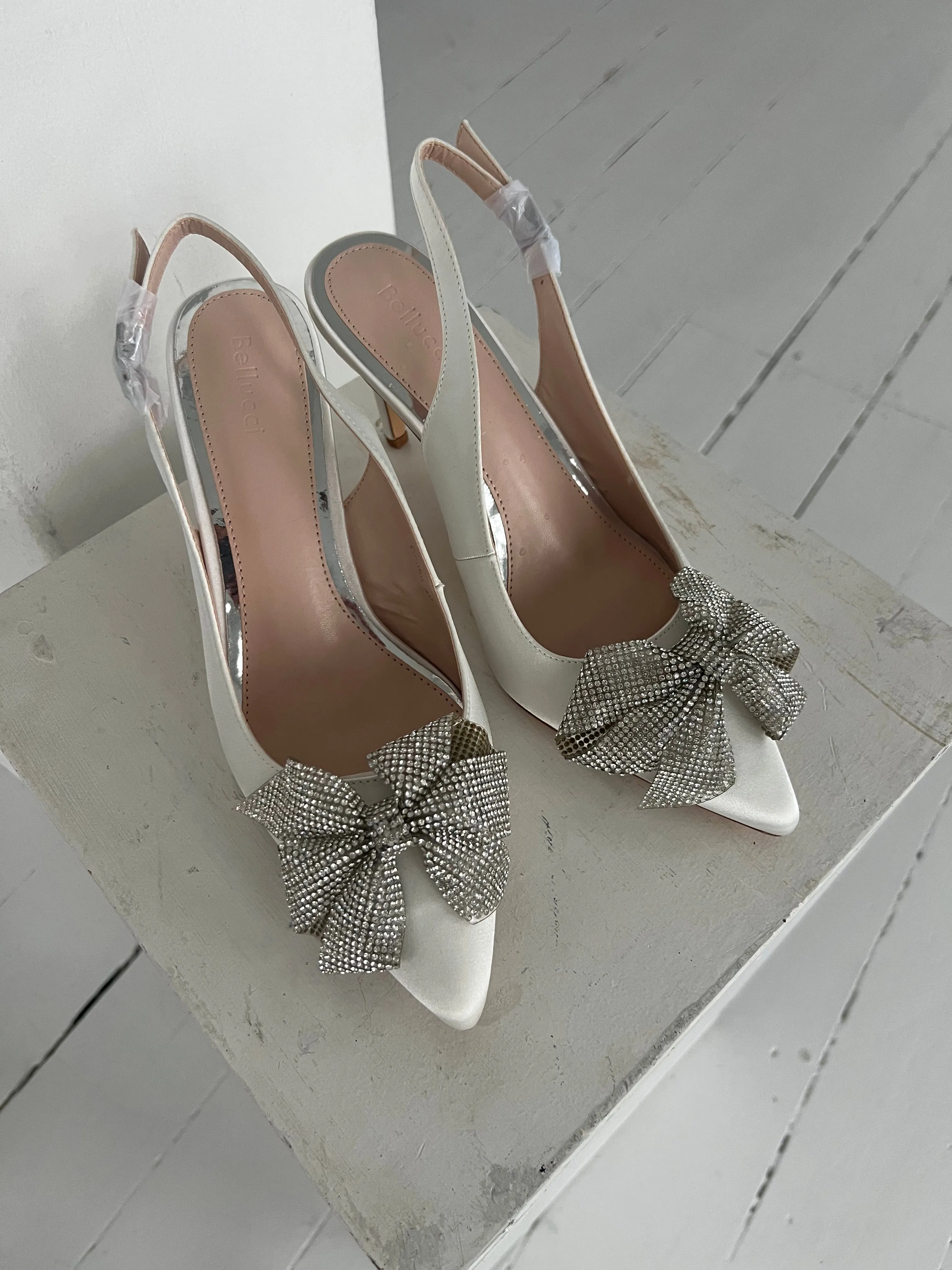 Azalea silver satin heel
