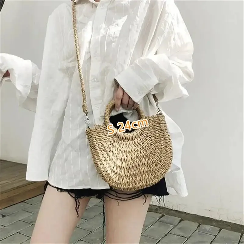 Casual Rattan Shoulder Bag  Chic and Versatile Straw Handbag