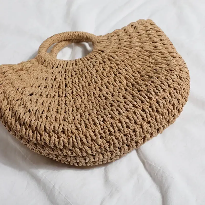 Casual Rattan Shoulder Bag  Chic and Versatile Straw Handbag