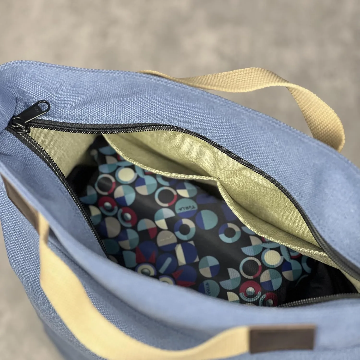 DuraStyle Canvas Crossbody Bag, Messenger, Hobo, Versatile, Zipper at Opening