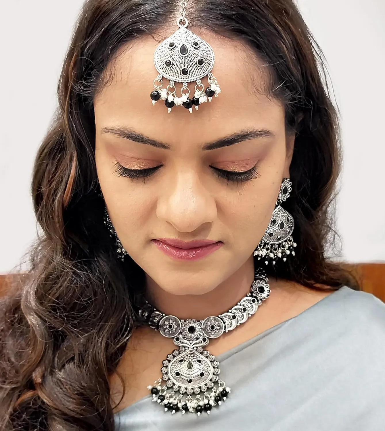Efulgenz Indian Oxidized Jewelry for Navratri Choker Necklace Indian Oxidized Jewelry Set for Women Bohemian Faux Pearl Crystal Stone Necklace Earrings Maangtikka Set Wedding Bridal Fashion Jewelry