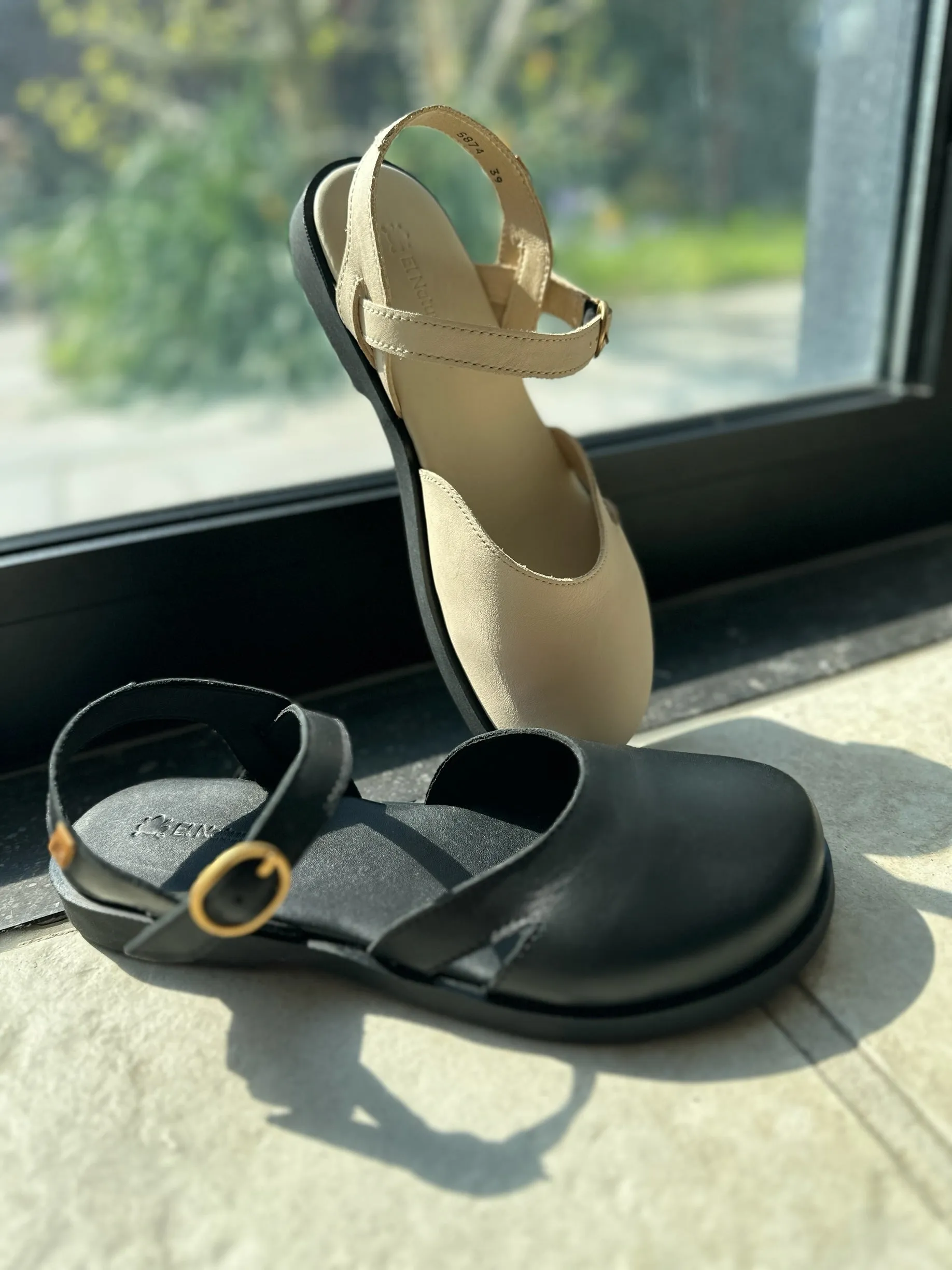 EL NATURALISTA Arenisca Cream (last size: 39!)