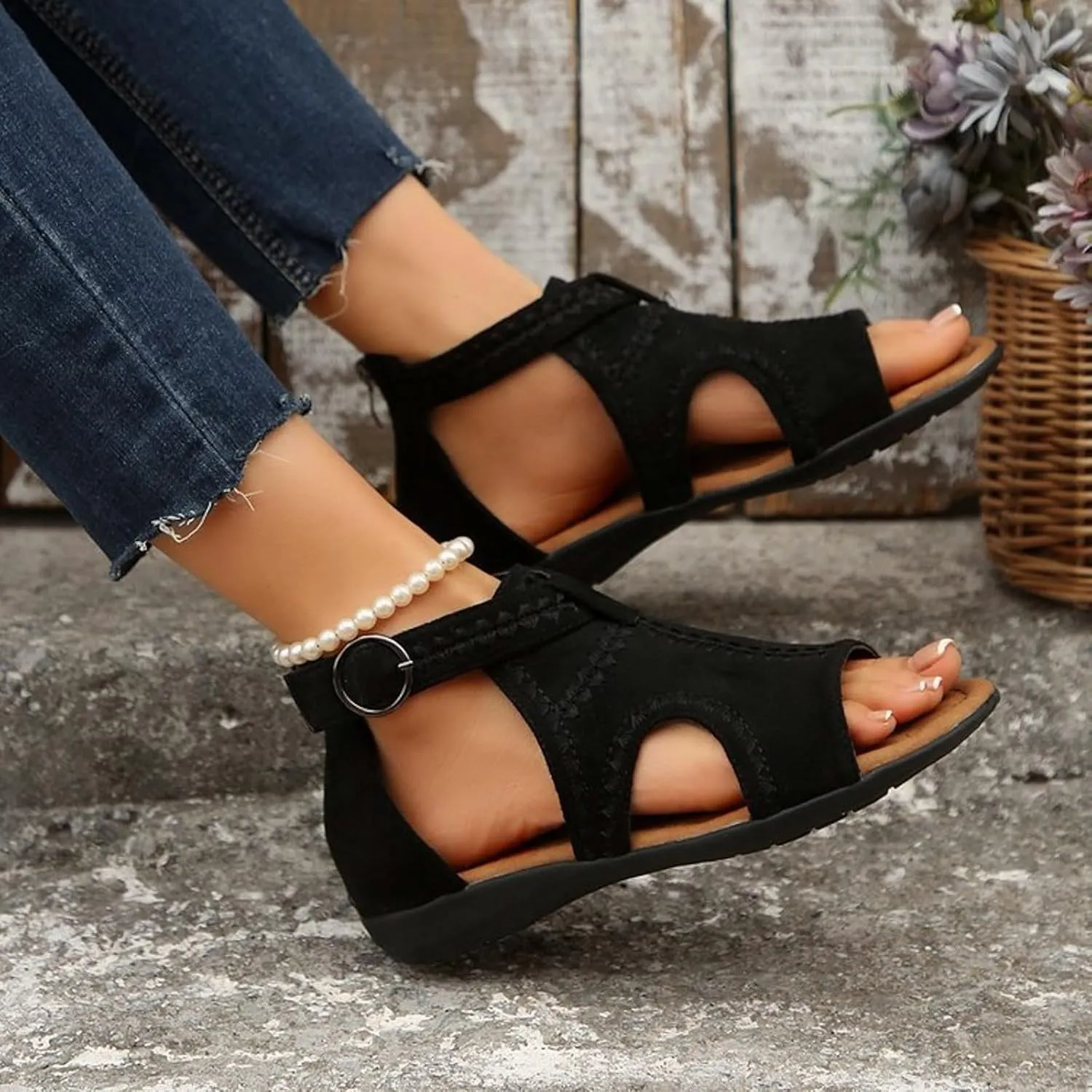 Flat Sandals for Women Bohemian Roman Open Toe Soft Sole Slippers with Ankle Strap Retro Comfortable Non-Slip Platform Casual Shoe Outdoor Vacation Walking Footwear with Adjustable Buckle