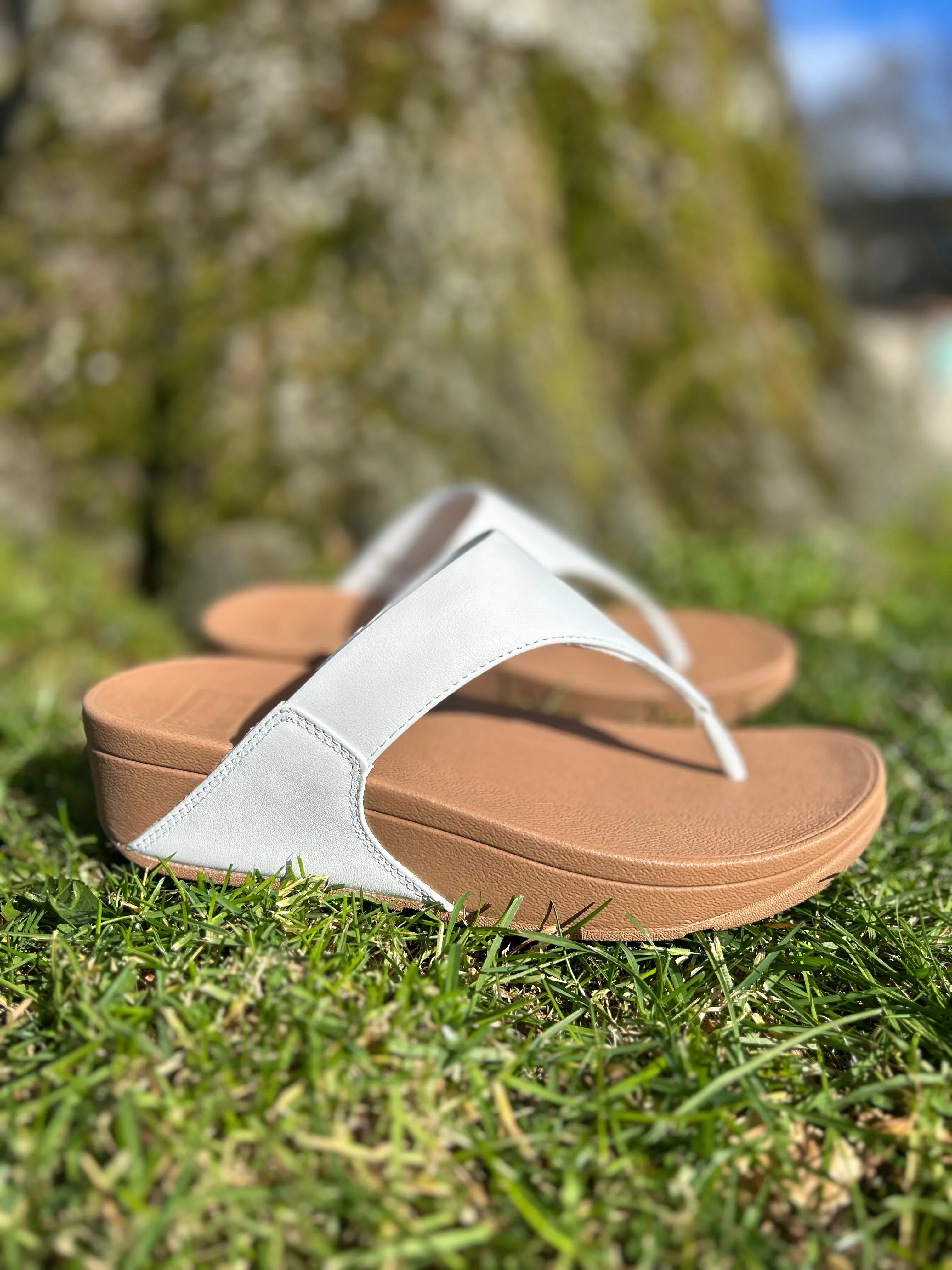 Leather Sandal with Toepost - White