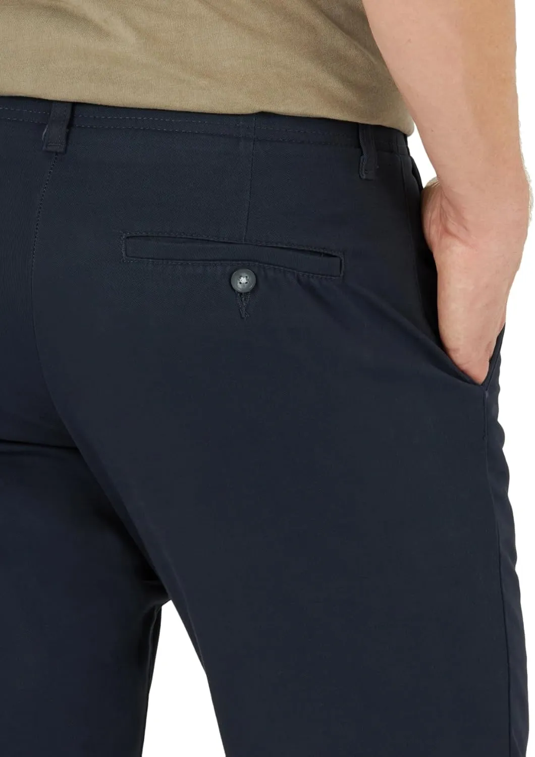 Lee Men's Extreme Motion Flat Front Relaxed Taper Pant