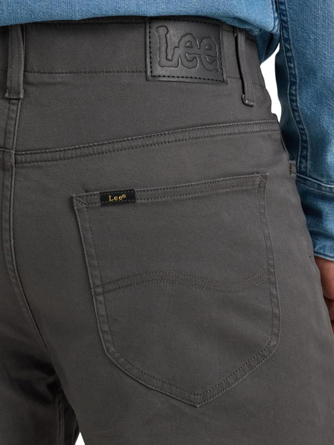 Lee Men's Extreme Motion Relaxed Straight Jean
