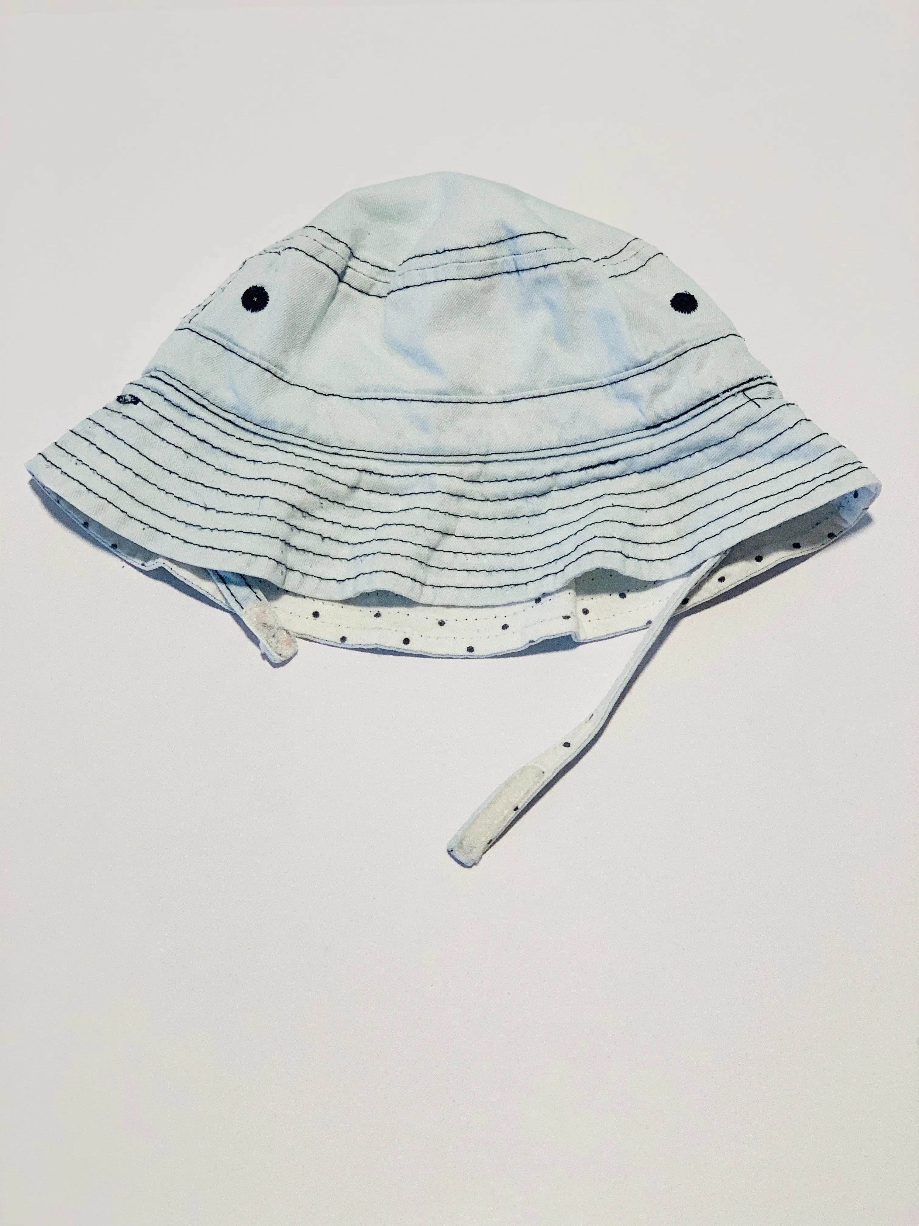Light blue hat - Size 0