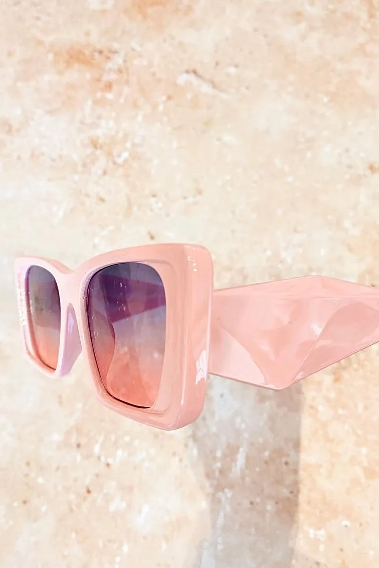 LOU OVERSIZED CAT EYE SUNGLASSES PINK