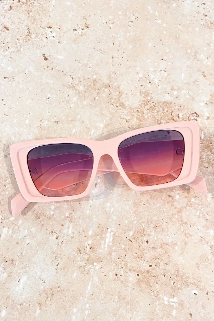 LOU OVERSIZED CAT EYE SUNGLASSES PINK