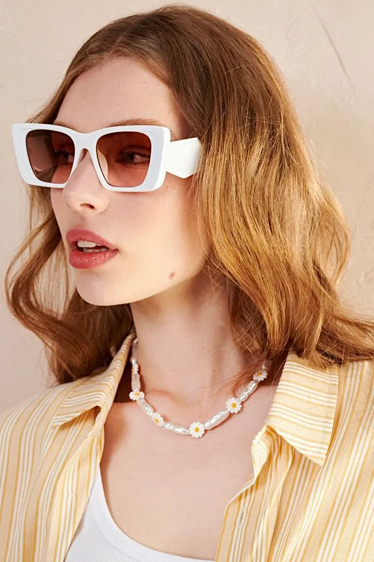 LOU OVERSIZED CAT EYE SUNGLASSES WHITE