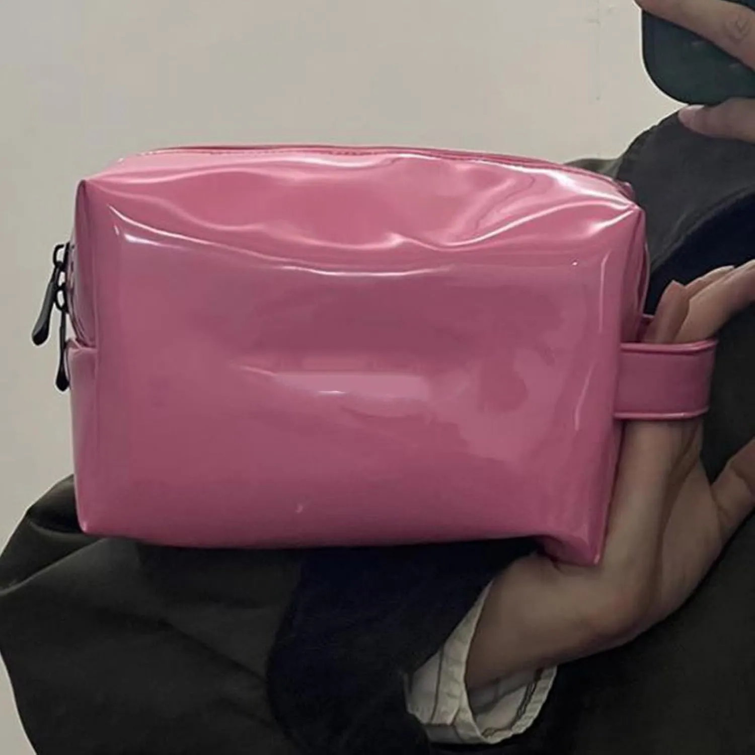 Makeup Bag for Women, Portable Travel Toiletry Bag with Handle, Large Capacity Cosmetic Bag Pencil Makeup Pouch Waterprof PU Leather for Travel (Pink)