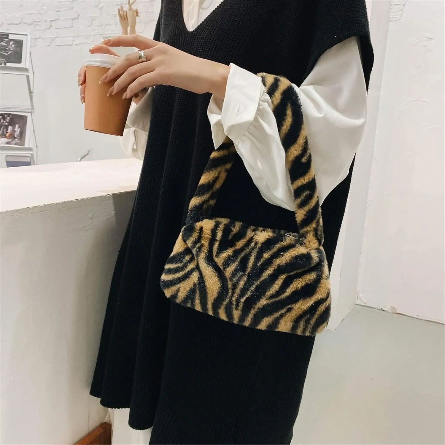 Multi Pocket Shoulder Bags for Woman Lightweight Quilted Fabric Handbags for Women Womens Elegant Evening Bag(B)