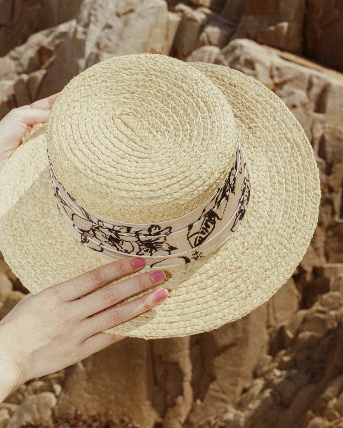 "La Isla" Straw Hat with Ribbon Band - Cream