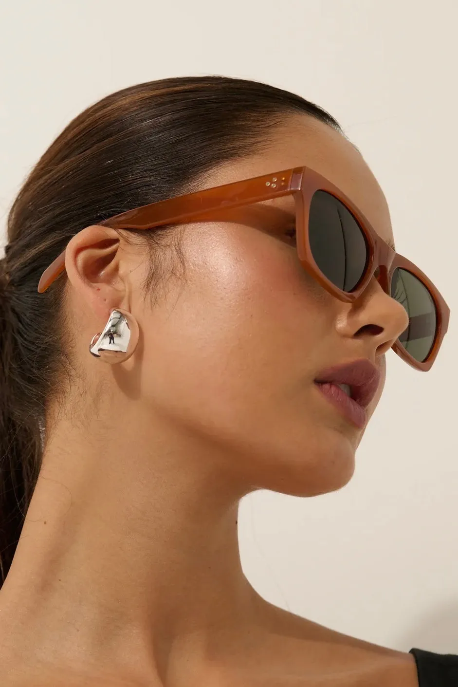 RIA SQUARE SUNGLASSES BROWN