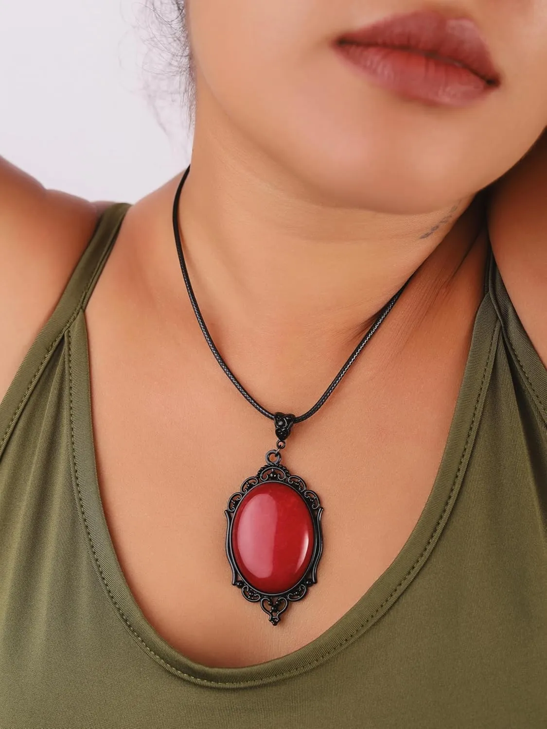 Sacina Victorian Teardrop Crystal Necklace, Gothic Vintage Necklace, Goth Jewelry, Halloween Christmas Jewelry Gift for Women
