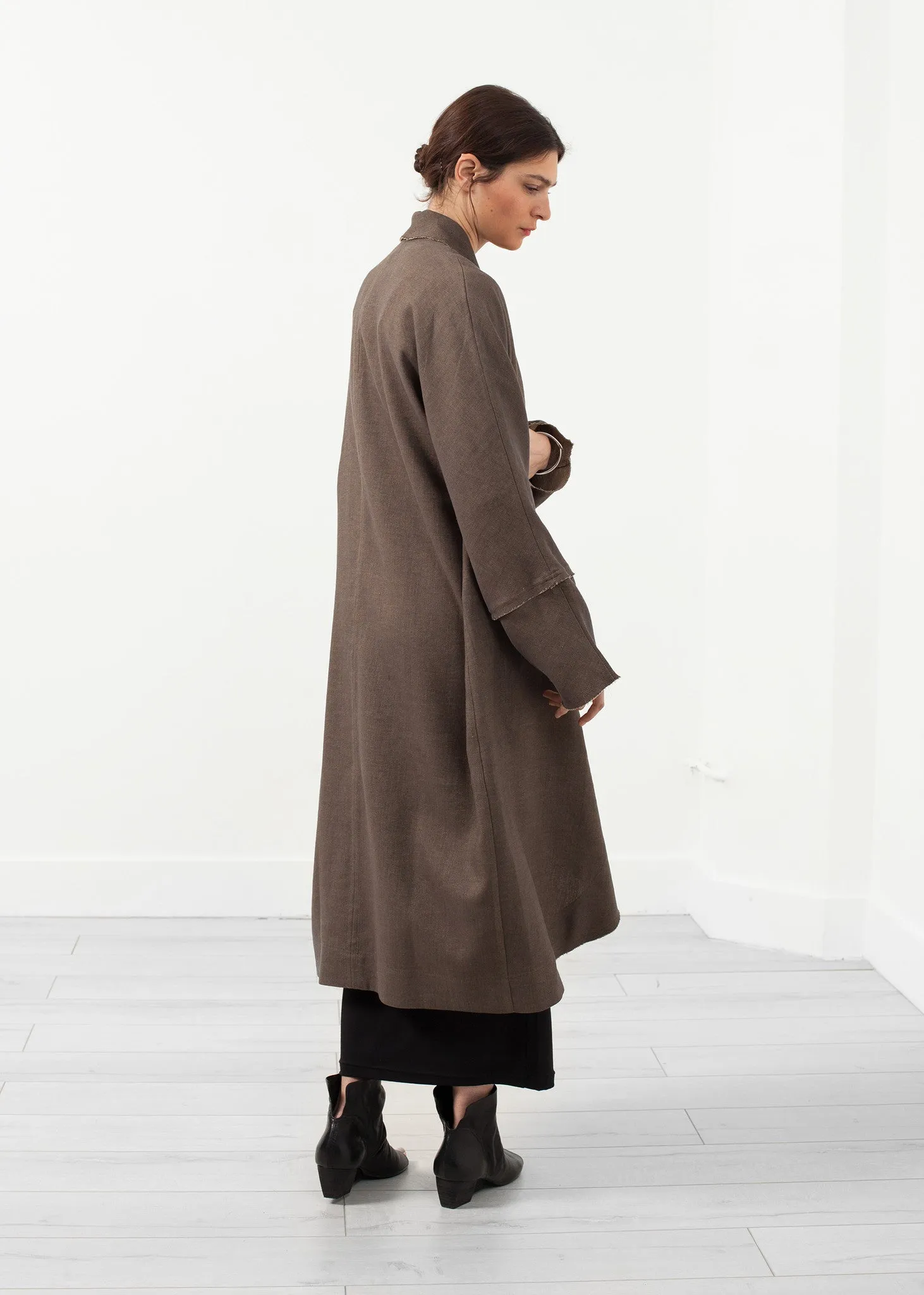 Trub Trench - A Stylish and Fashionable Choice