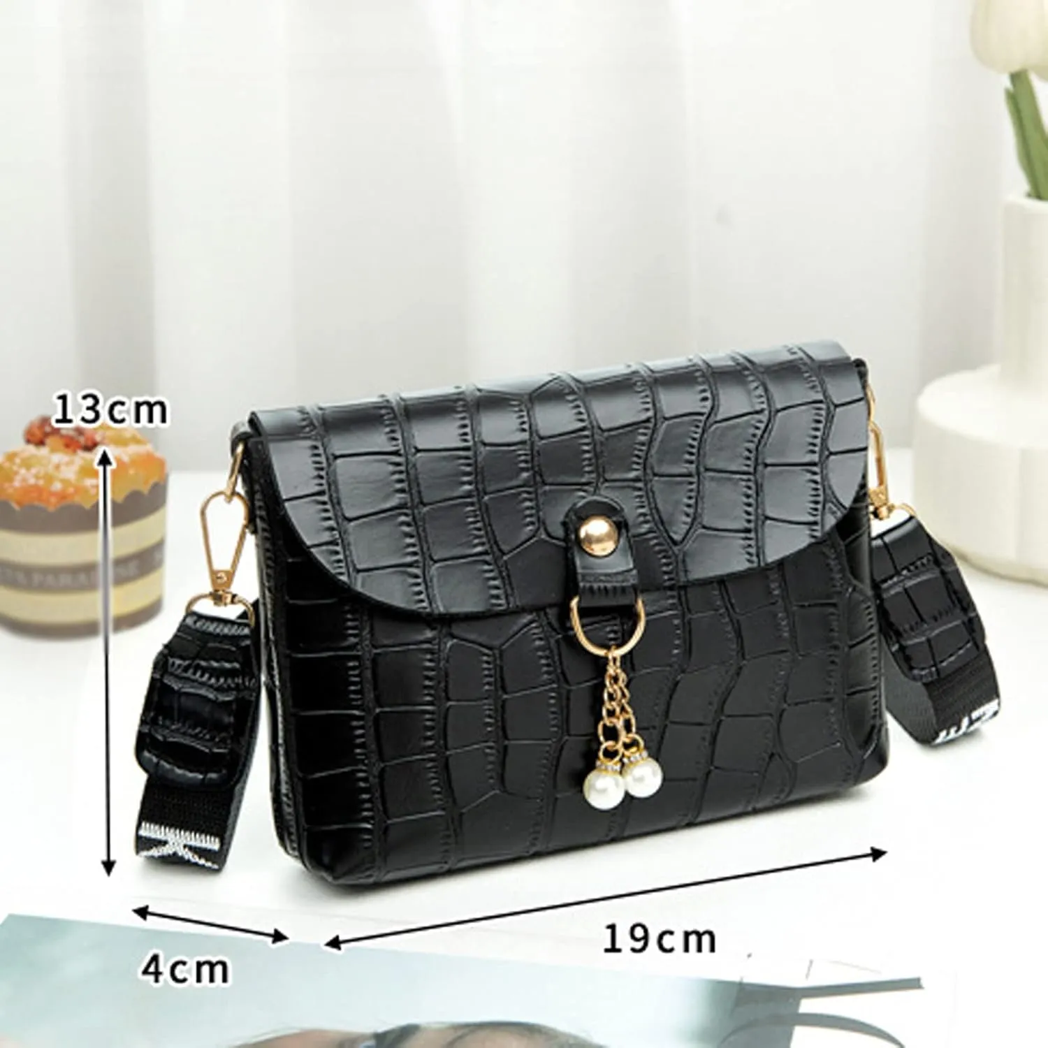 Women's Multi-Pocket Shoulder Bags Waterproof Nylon Crossbody Bags for Woman Trendy Cute Purse for Women Trendy(White)